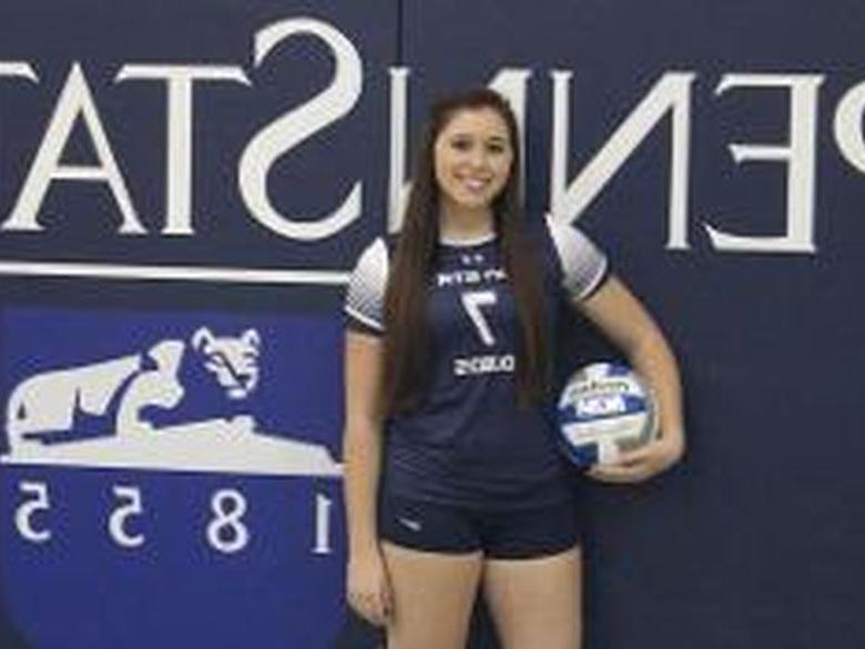 photo of Freshman Shauna Guy on volleyball team